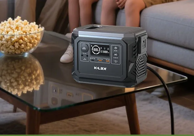 Apagón en casa, KELEK PowerNest 300 dando energía a la familia